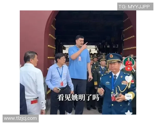 跨越时代的篮球巨星摩西马龙姚明的传奇故事与影响力探讨