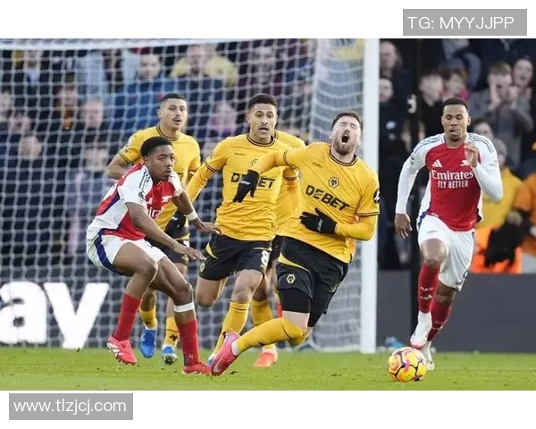 英超激战莱比锡绝杀多特蒙德补时进球引发争议判罚全场沸腾 英超激战莱比锡绝杀多特蒙德补时进球引发争议判罚全场沸腾