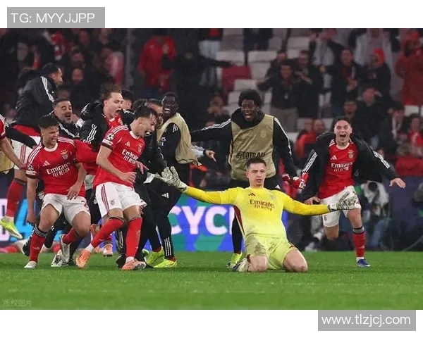 西甲激战巴黎圣日耳曼与本菲卡平局争议判罚引发全场热议 西甲激战巴黎圣日耳曼与本菲卡平局争议判罚引发全场热议