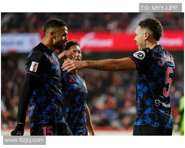 中超盛况：巴萨狂胜巴黎圣日耳曼四球引爆全场激情解析